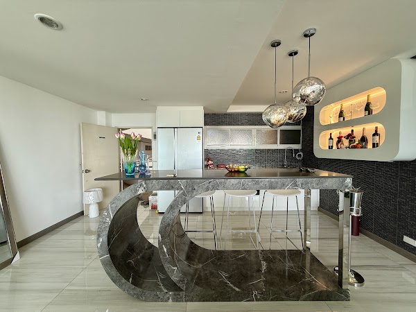 1 спальня 87 м², Somphong Condotel