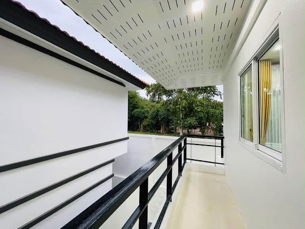 House 240 m², T.W. Garden Hill