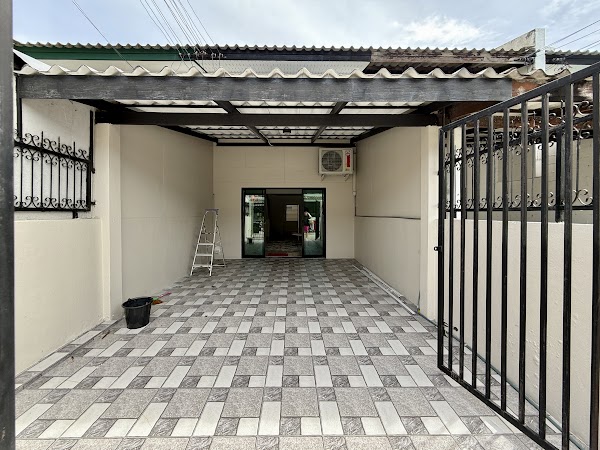 House 120 m², House near Thepprasit Night Market