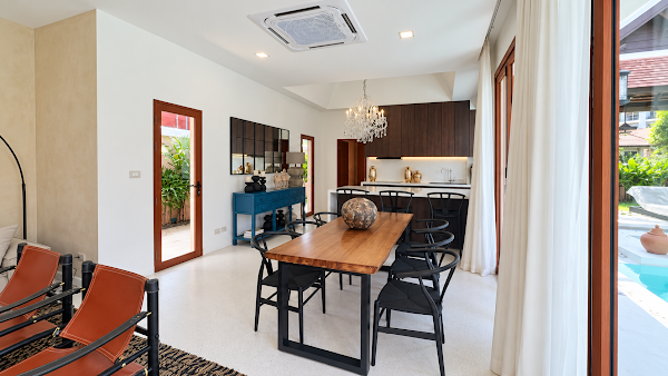 House 410 m², Thabali Village