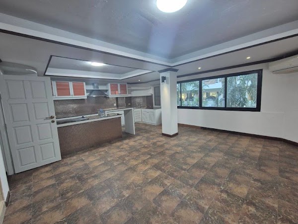 House 120 m², BEACHFRONT TOWNHOUSE