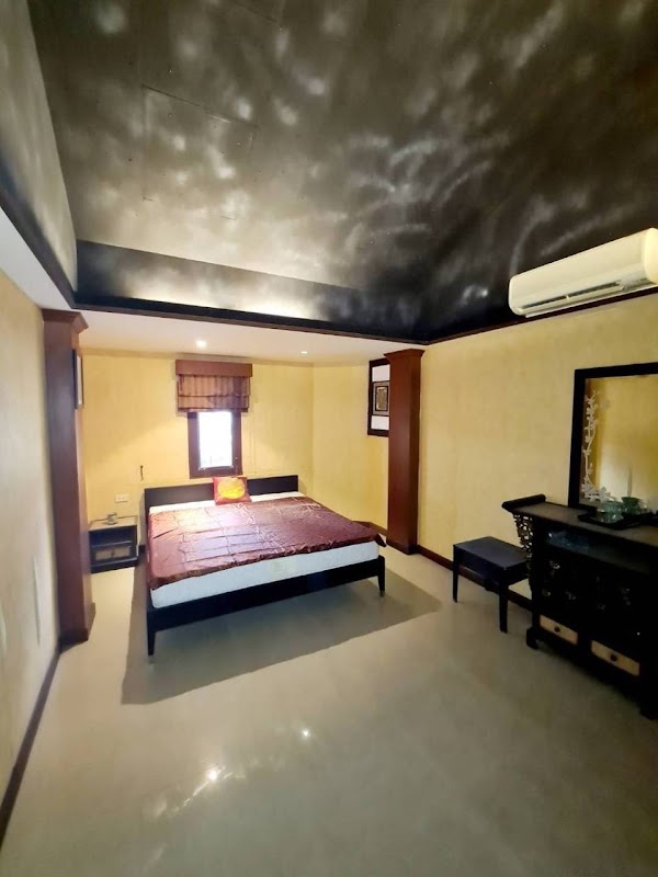 House 375 m², Beachfront Townhouse