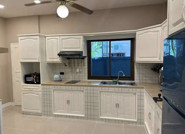 House 280 m², Private House Soi Nern