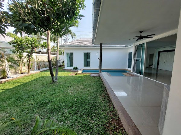 House 348 m², The Huay Yai Riverside