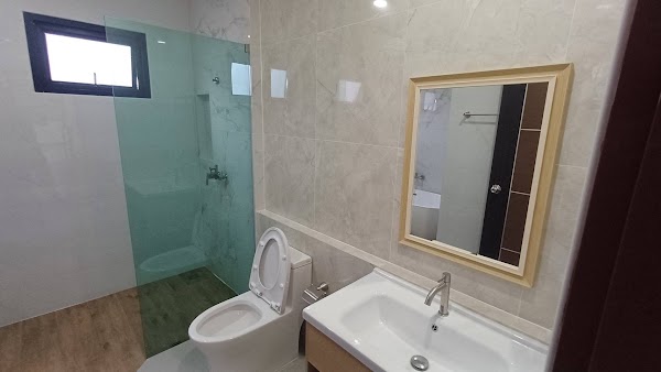 Дом 230 м², House Hua Yai